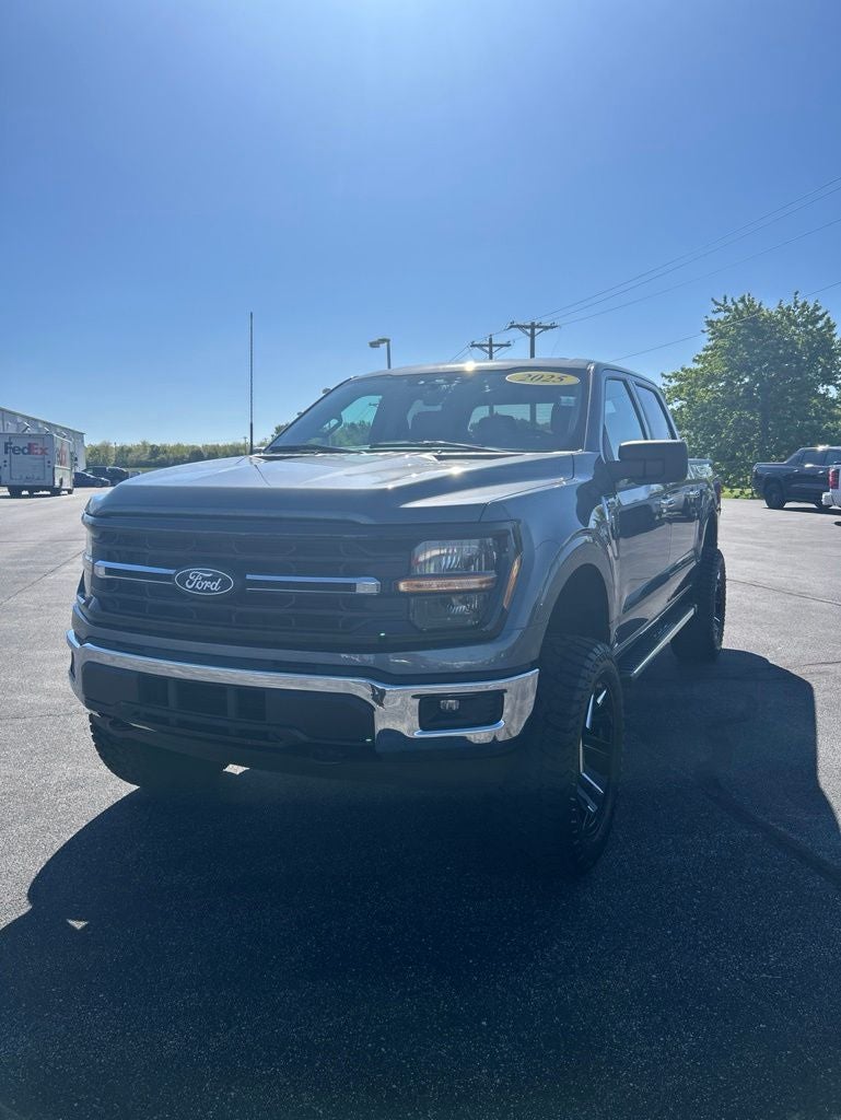 2025 Ford F-150 — detail view