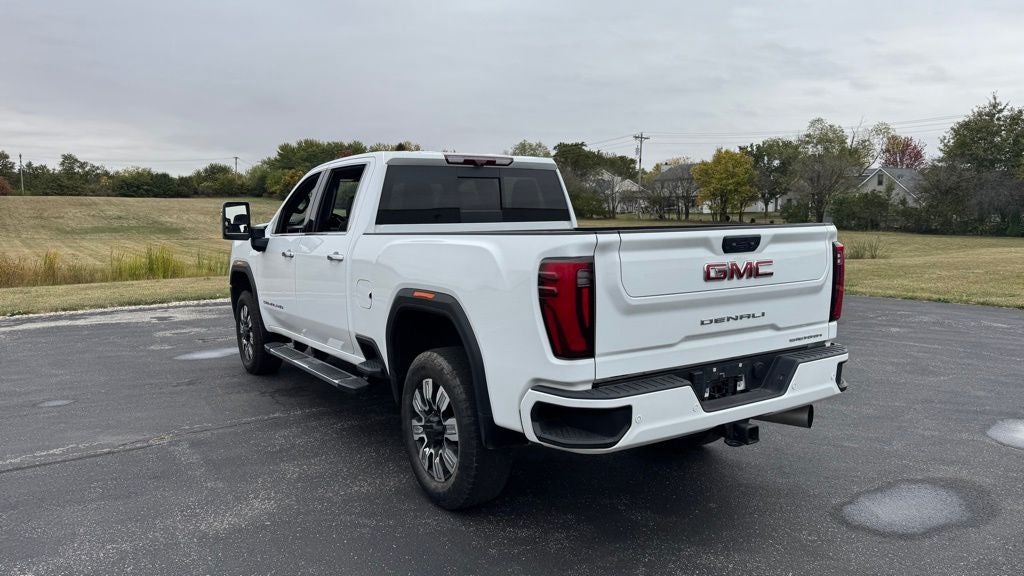 2024 GMC Sierra 2500HD — detail view